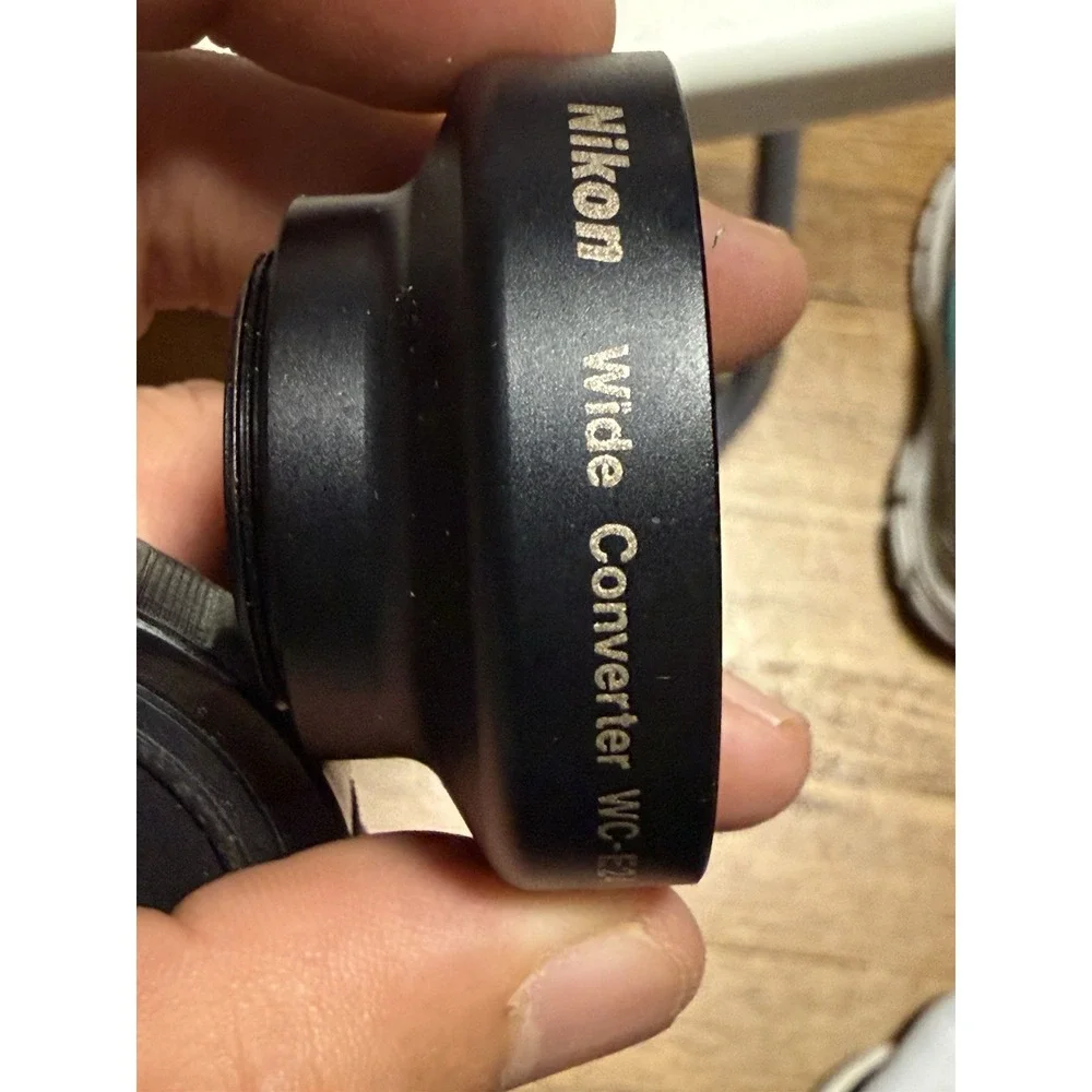 Nikon WC-E24 Wide Converter Lens for Coolpix 900/950/990